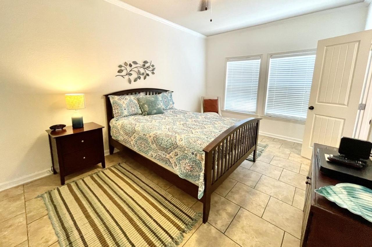 Mermaid Mansion Home Crystal Beach Esterno foto